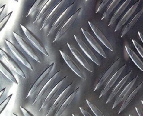 五條筋花紋合金鋁板.jpg 五條筋花紋合金鋁板.jpg